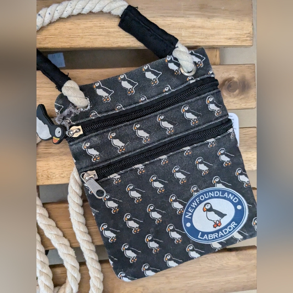 SALE Puffin purse